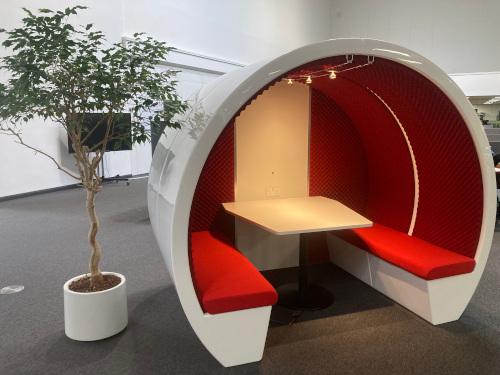 Apollo Fire 4 person meeting pods