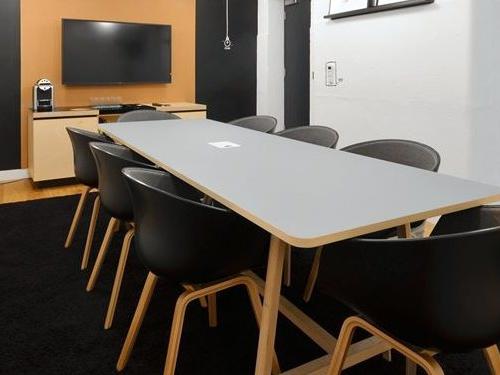 Workspace group meeting rooms