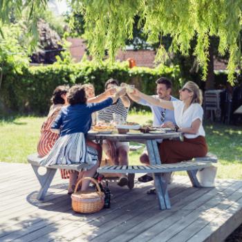 Gargantua table for outdoor gatherings