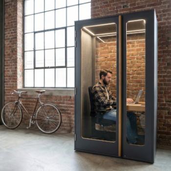 Haven Focus pod in Oak and Indigo Blue