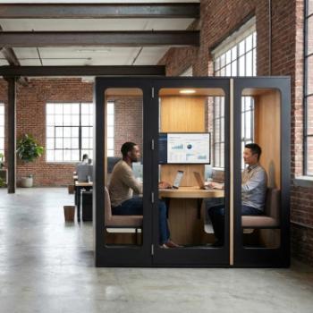 Haven Two pod in black and Oak