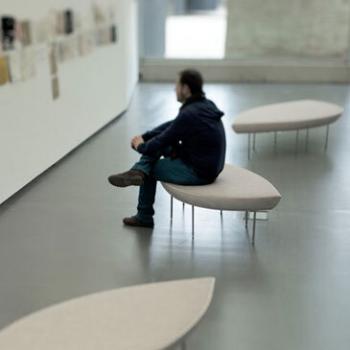 Konoha bench in white designed by Toyo Ito