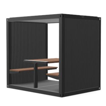 Outdoor shack 4-6 person