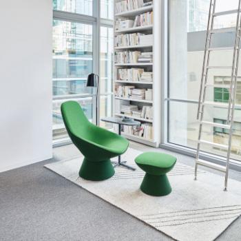 Artifort Pala armchair and pouf green