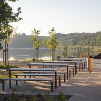 Vera Solo public seating area straight benches