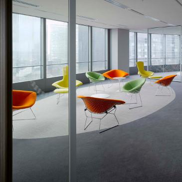 Bertoia Diamond chair