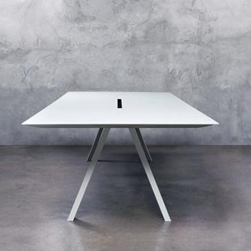 Arki-Table