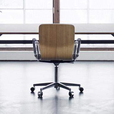 Butterfly swivel meeting chair