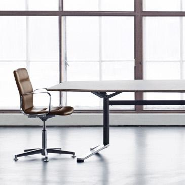 Butterfly swivel meeting chair
