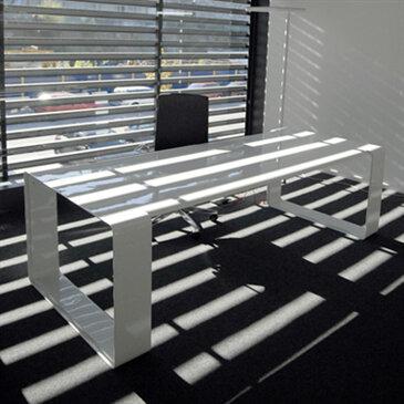 E Duna Desk