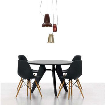 DSW Eames Plastic Chair