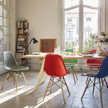 DSW Eames Plastic Chair