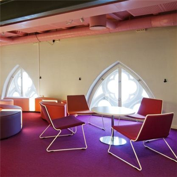 Speed conference chair