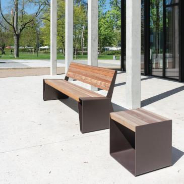 Radium Outdoor Seating