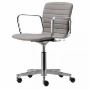 Butterfly swivel chair