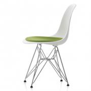 DSR Eames Plastic Side Chair